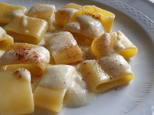 Pacchero con cacio e cannella