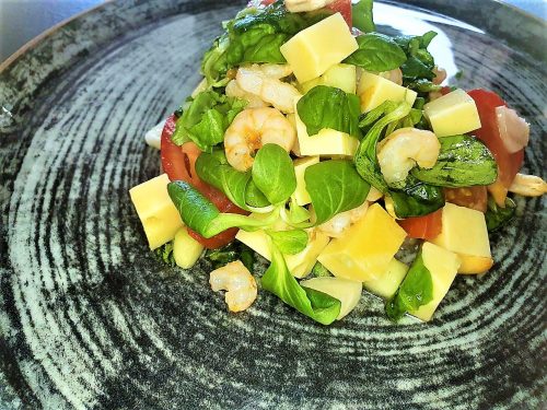 Gamberetti con arachidi e verdure
